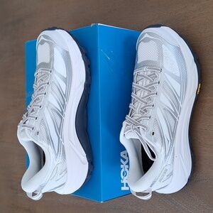 Hoka Mafate Speed 2 - Color: White/Silver - Size: Unisex - M: 8.5, W: 9.5